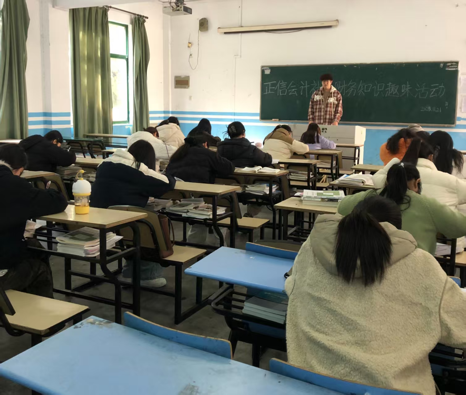 正信会计社团成功举办25秋财务知识趣味活动